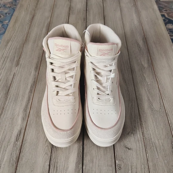 Reebok Cream and Pink Women's Sneakers - Picture 7 of 11